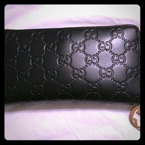 SOLD---Black Signature Gucci Zip Around Wallet